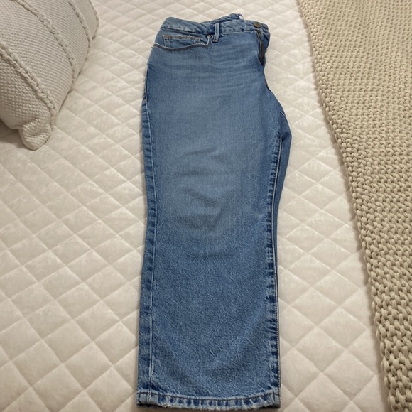 Good American girlfriend FIT mid rise size 12 waist never worn without tags. - Picture 2 of 5